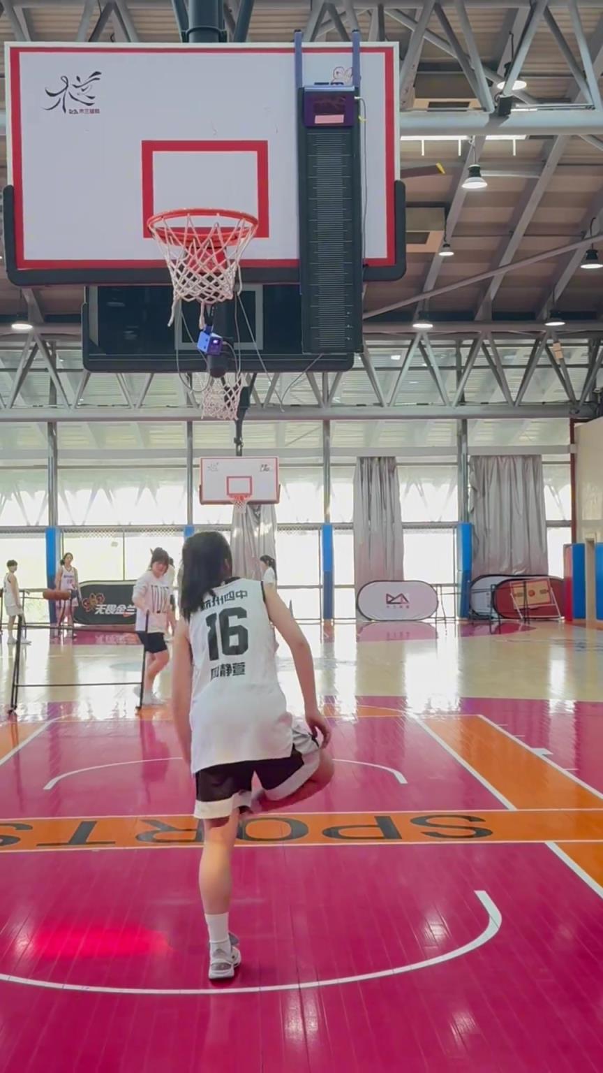 所以，你能摸高多少？