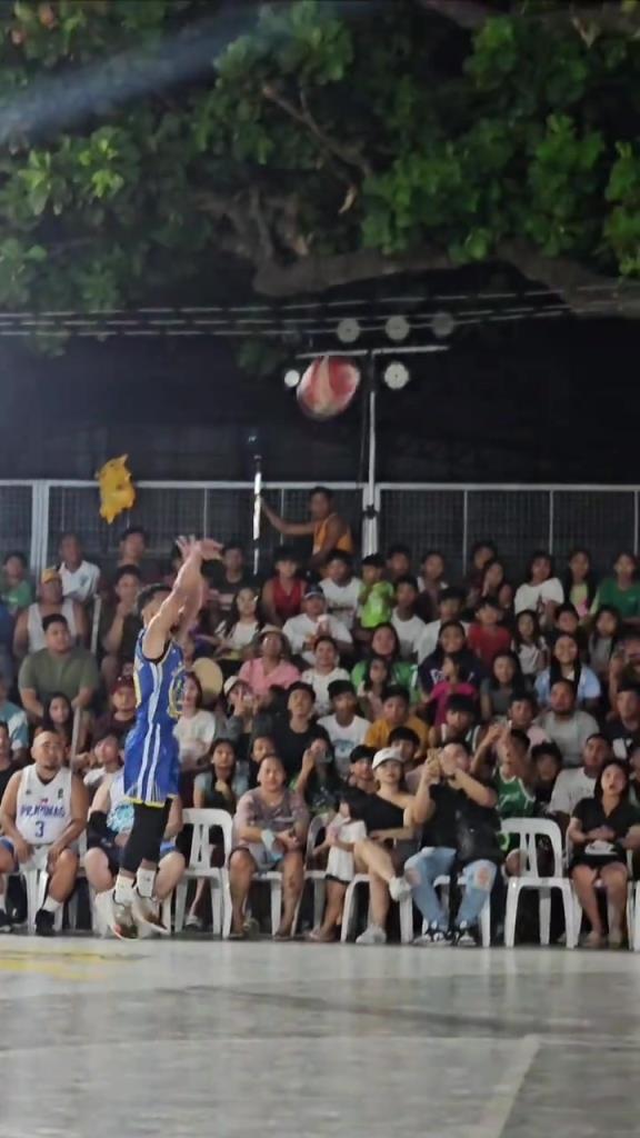 菲律賓野球場(chǎng)驚現(xiàn)詹庫(kù)連線 這兩下庫(kù)里還真來(lái)不了